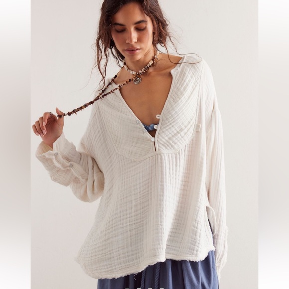NWT. We The Free Easy Sunday Pullover in
Optic White  Size: XS - Picture 1 of 4
